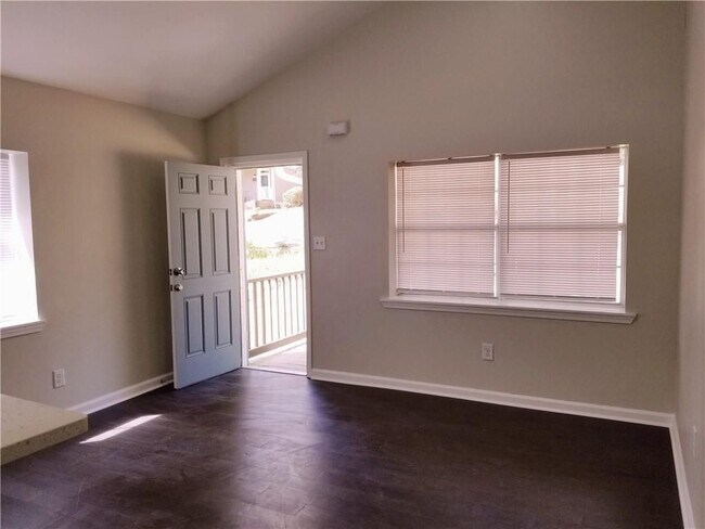 Foto del edificio - 968 Fern Ave SE
