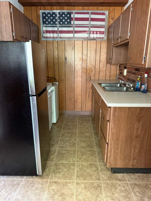 Building Photo - 83 Greenbush St