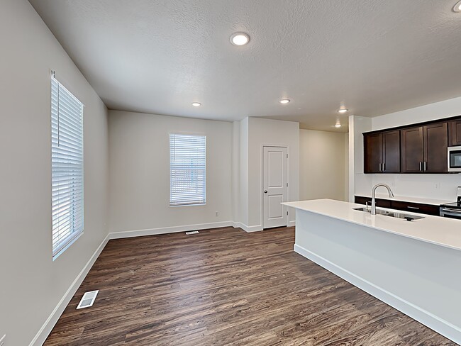 Building Photo - 6013 W Arranmore Drive