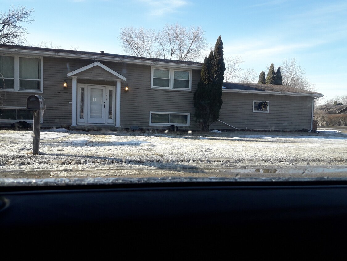 146 Winnebago Way, Mason City, IA 50401 House Rental in Mason City