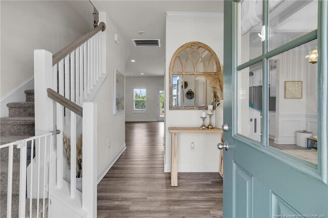 Foto del edificio - 173 London Dr