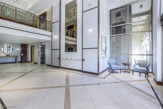 Foto del edificio - 6585 Nicholas Blvd