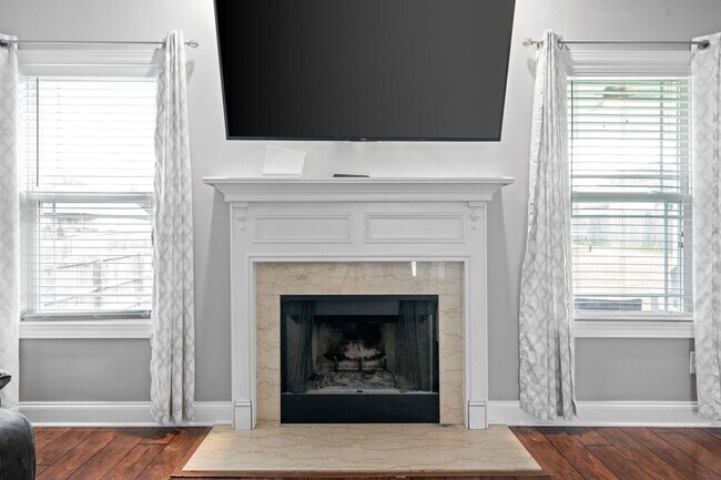 Building Photo - 3 bedroom 2 1/2 Bath Home For Rent!