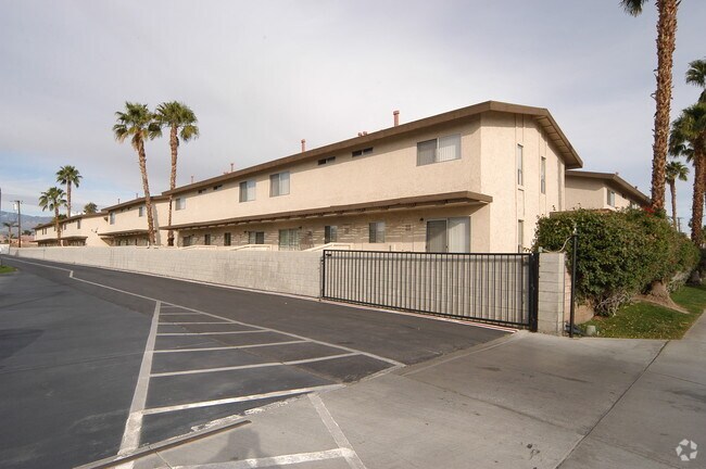 Palm Desert Palms Apartments Ca Building Photo Palm Desert Palms Apartments