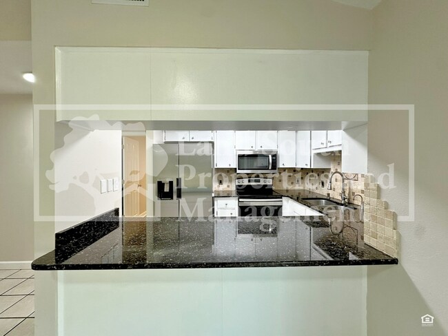 Foto del edificio - 3634 Sherertz Rd