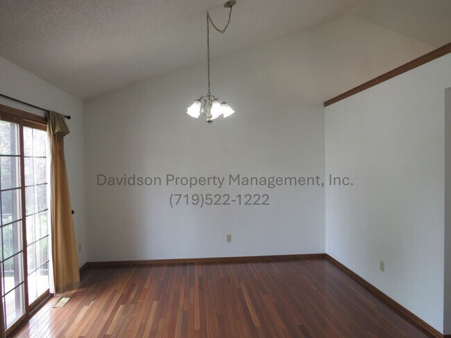 Foto del edificio - Stunning 4 Bedroom House in West Colorado ...