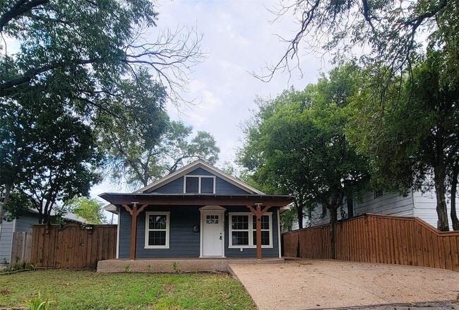 Building Photo - 5233 Wellesley Ave