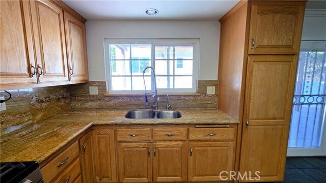 Building Photo - 335 Eola Dr