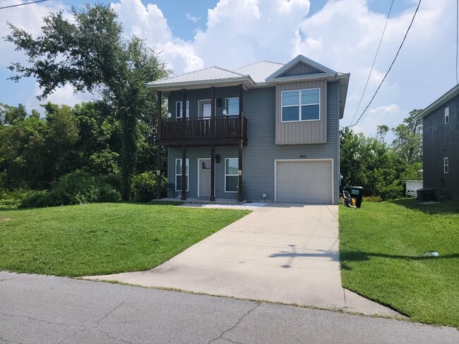 Building Photo - 652 Helen Ave