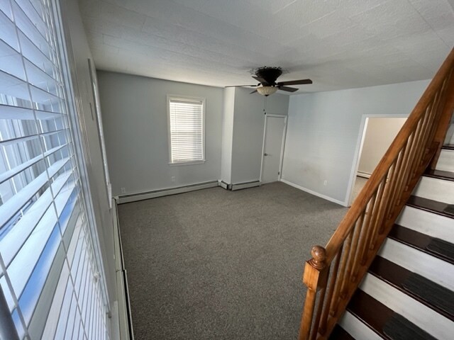 Foto principal - 388 Snell St