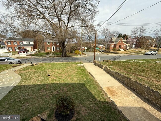 Foto del edificio - 3405 Carpenter St SE