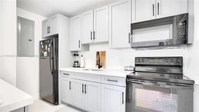 Building Photo - 1 bedroom in Miami FL 33181