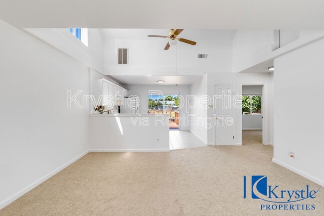 Foto del edificio - 228 Donaldson Way E