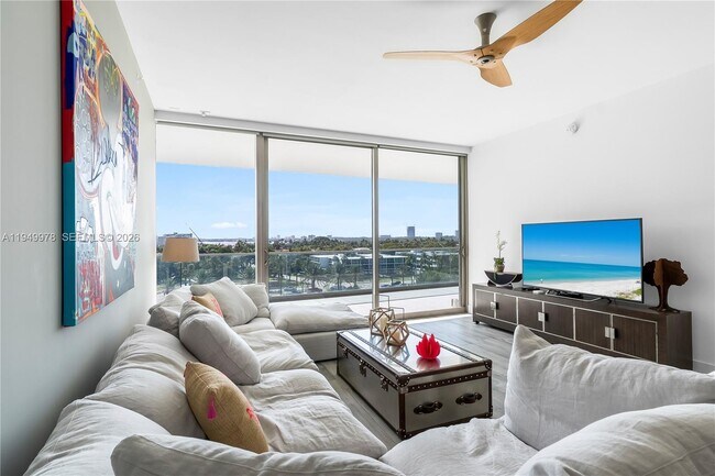 Foto del edificio - 10201 Collins Ave