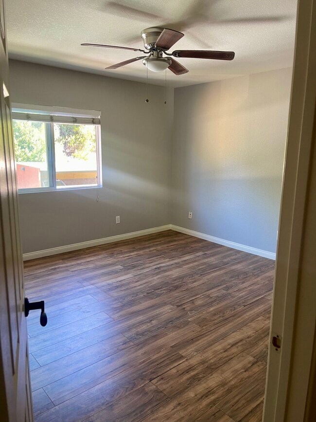 Building Photo - Suncrest Ridge