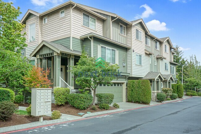 Foto del edificio - 4 Bed and 2.5 Bath Beautiful Condo is Avai...