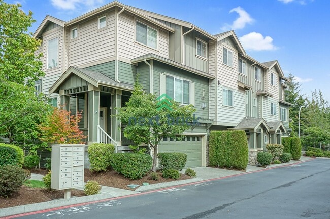 Building Photo - 4 Bed and 2.5 Bath Beautiful Condo is Avai...