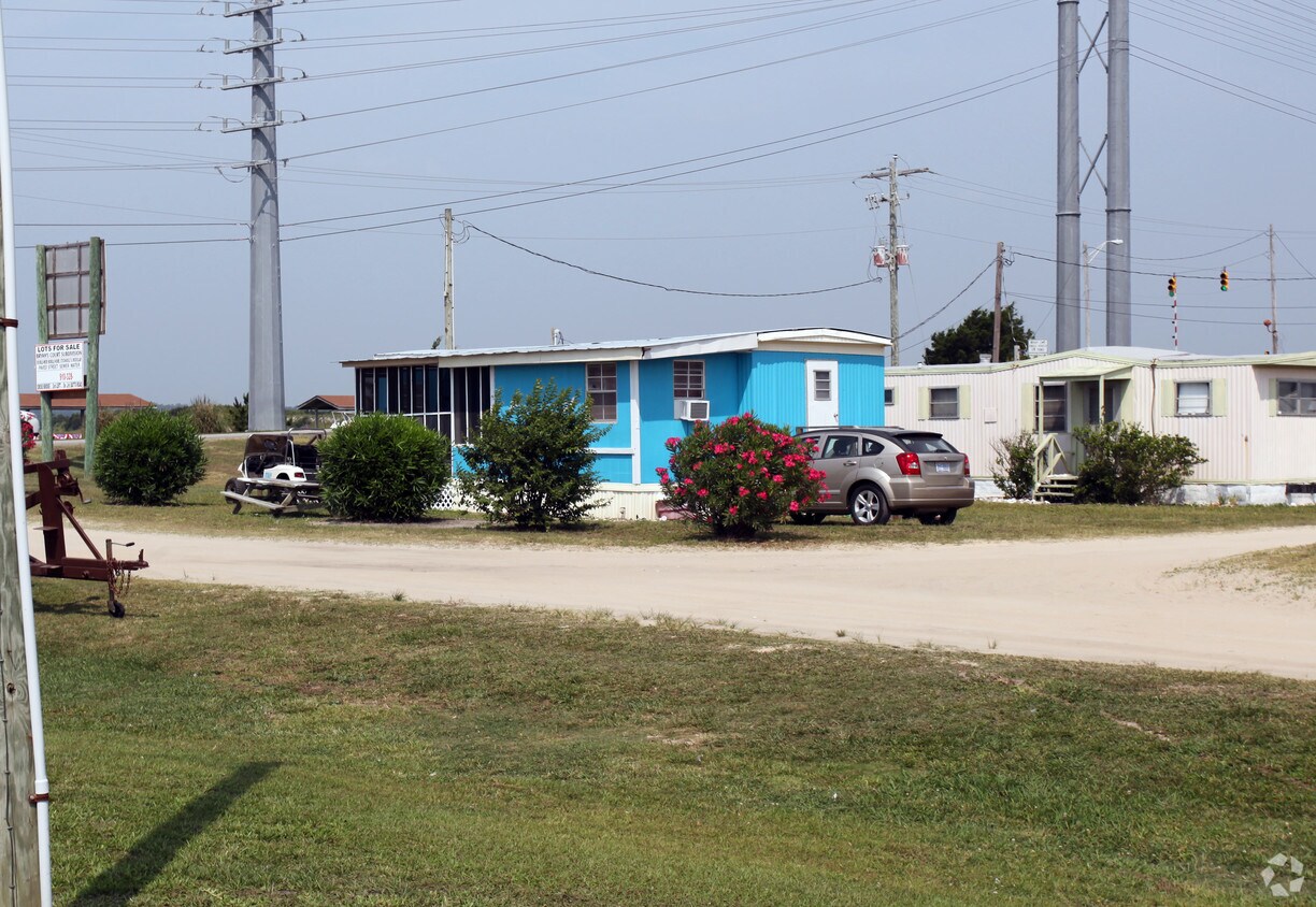 Primary Photo - Blackbeards Treasure Mobile Home Park