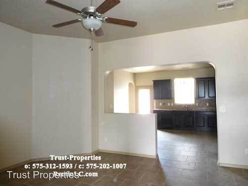 Building Photo - 3 br, 2 bath House - 4657 Mesita