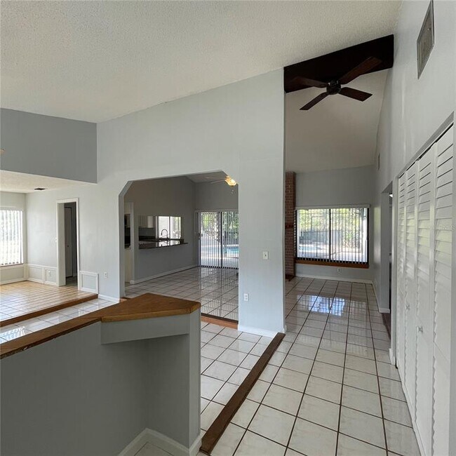Building Photo - 37 Trophy Ln