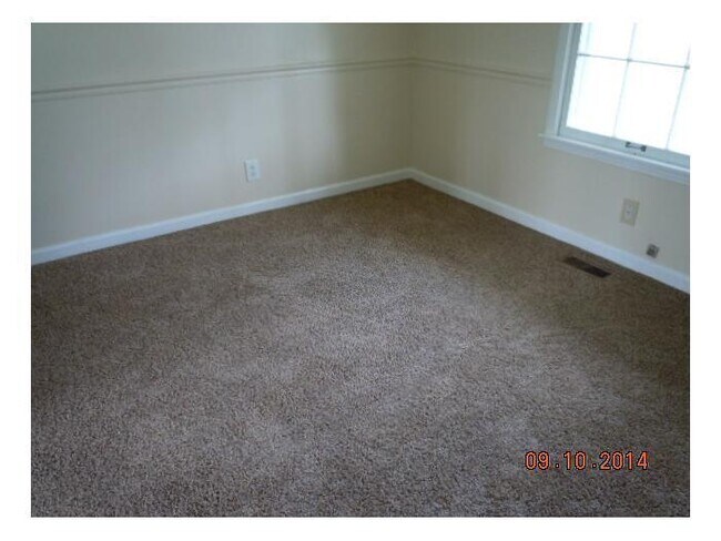 Foto del edificio - 744 West Creek Drive home for rent