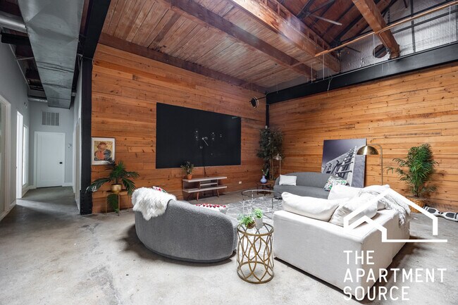 Foto del edificio - 3134 W Carroll Ave