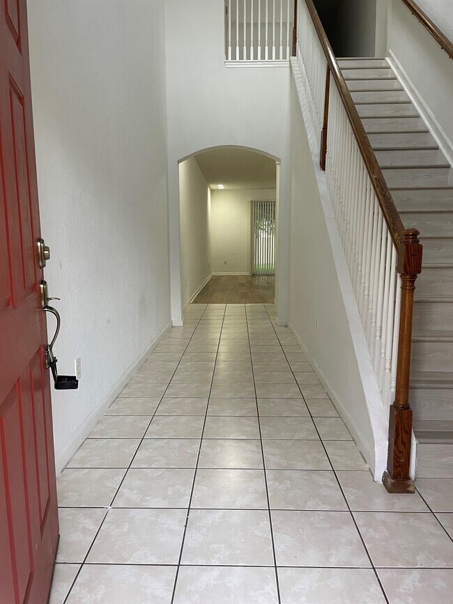 Foto del edificio - 2982 Ashland Ln S