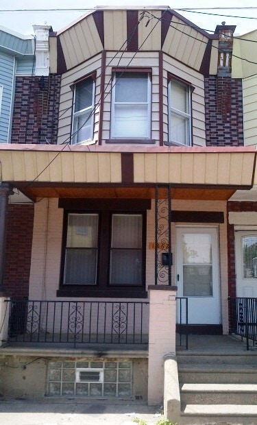 Building Photo - 1862 E Atlantic St