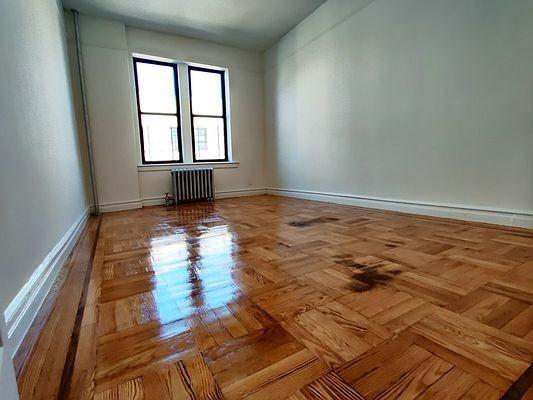 Building Photo - 2 bedroom in BRONX NY 10467