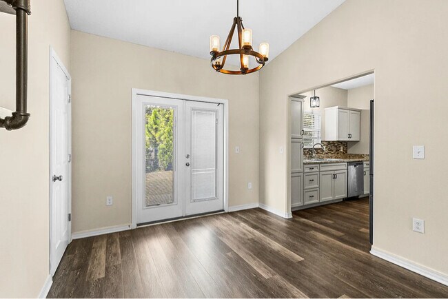 Foto del edificio - 3229 Atlas Dr