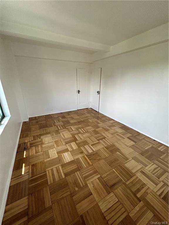 Foto del edificio - 1541 Metropolitan Ave