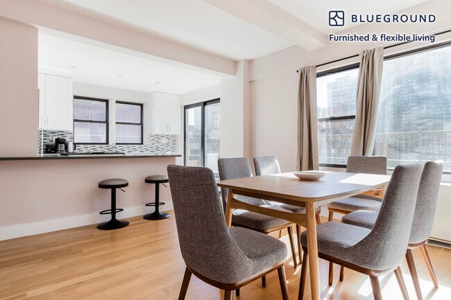 Foto del edificio - 320 E 52nd St