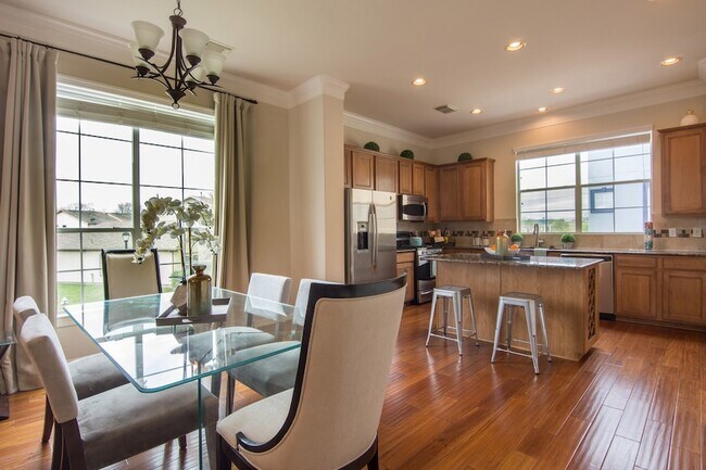 Foto del edificio - 3002 Clearview Cir