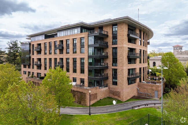 Alt Building - Waterworks Museum Condominiums