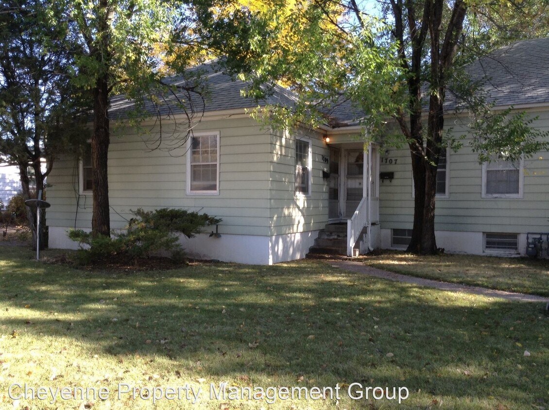 2 br, 1 bath House 1709 Hugur Ave House for Rent in Cheyenne, WY
