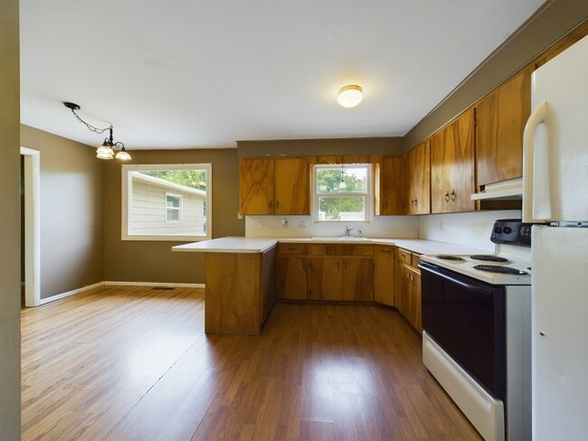 Building Photo - Bellevue Heights