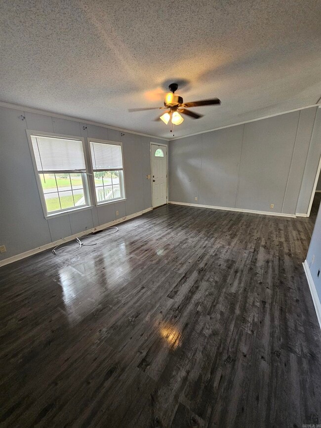 Building Photo - 3345 Confederate Dr