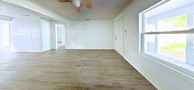 Building Photo - 2316 Azalea Ct
