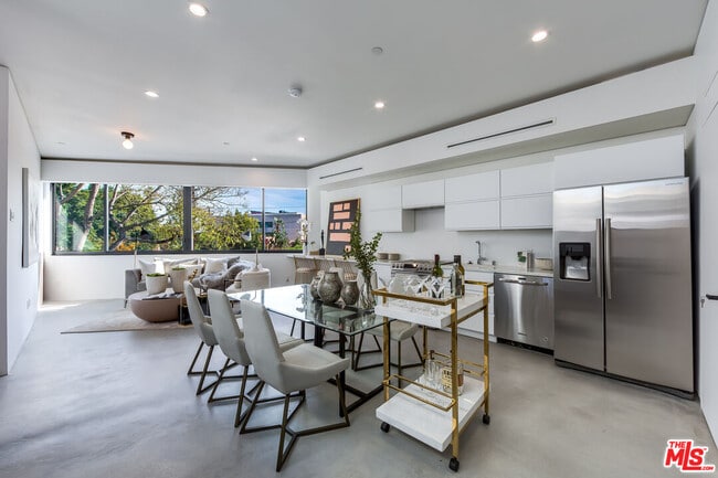 Foto del edificio - 857 Hilldale Ave