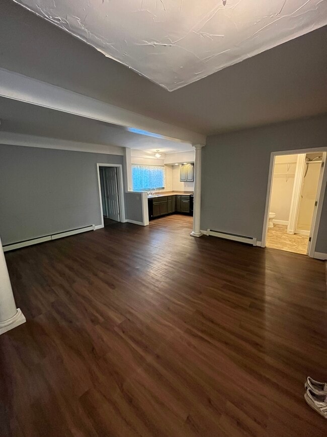 Living Room - 26 Summer St