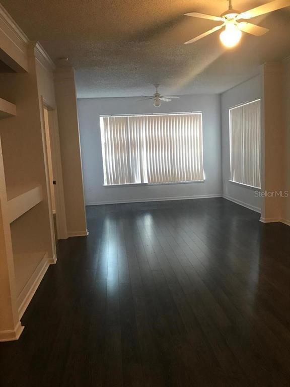 Building Photo - 8300 Elm Park Dr