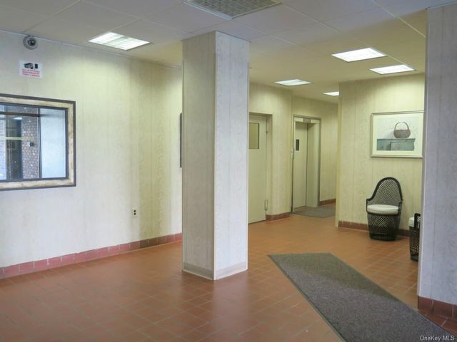 Building Photo - 151 S Highland Ave