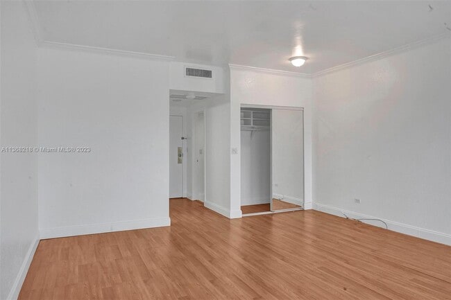 Foto del edificio - 700 Biltmore Way