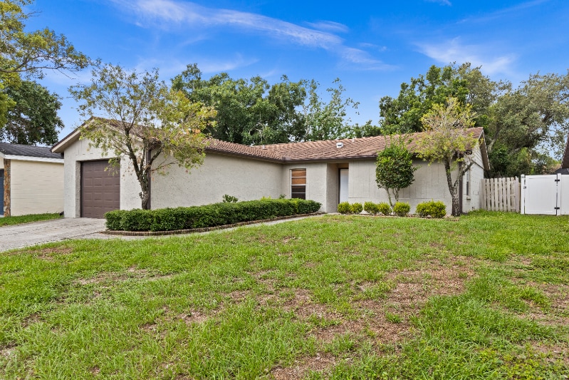 Primary Photo - 11503 Smokethorn Dr