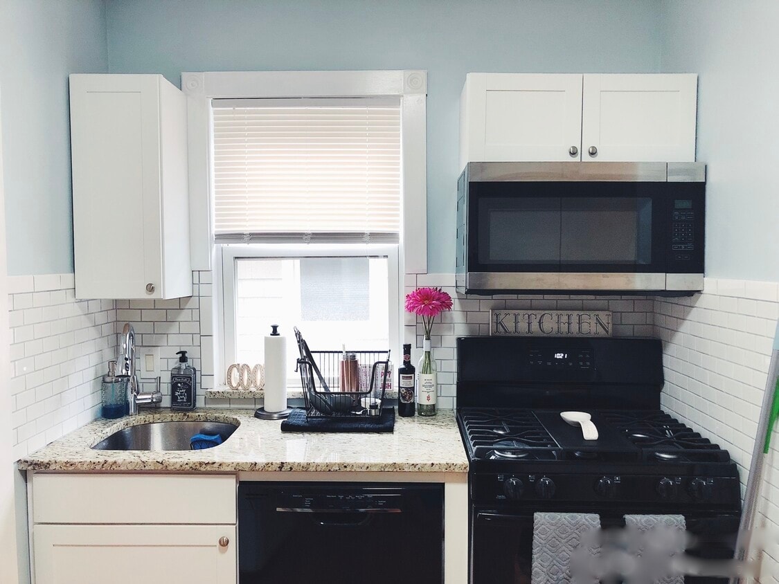 Primary Photo - 46 Ward St