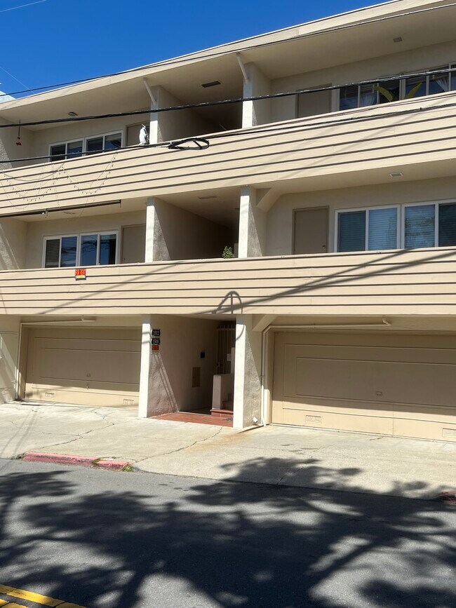 Building Photo - 1514 Leimert Blvd