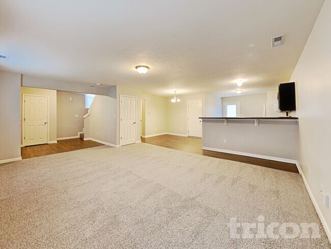 Building Photo - 2391 Bristol Dr