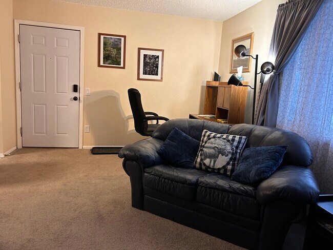 Foto del edificio - 1720 Beaver Pl