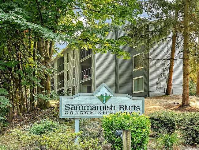 Foto del edificio - Location, Location, Location 3-bedroom Sammamish Bluffs Condo