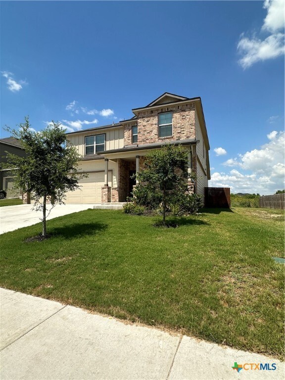 Primary Photo - 820 Shrike Ln